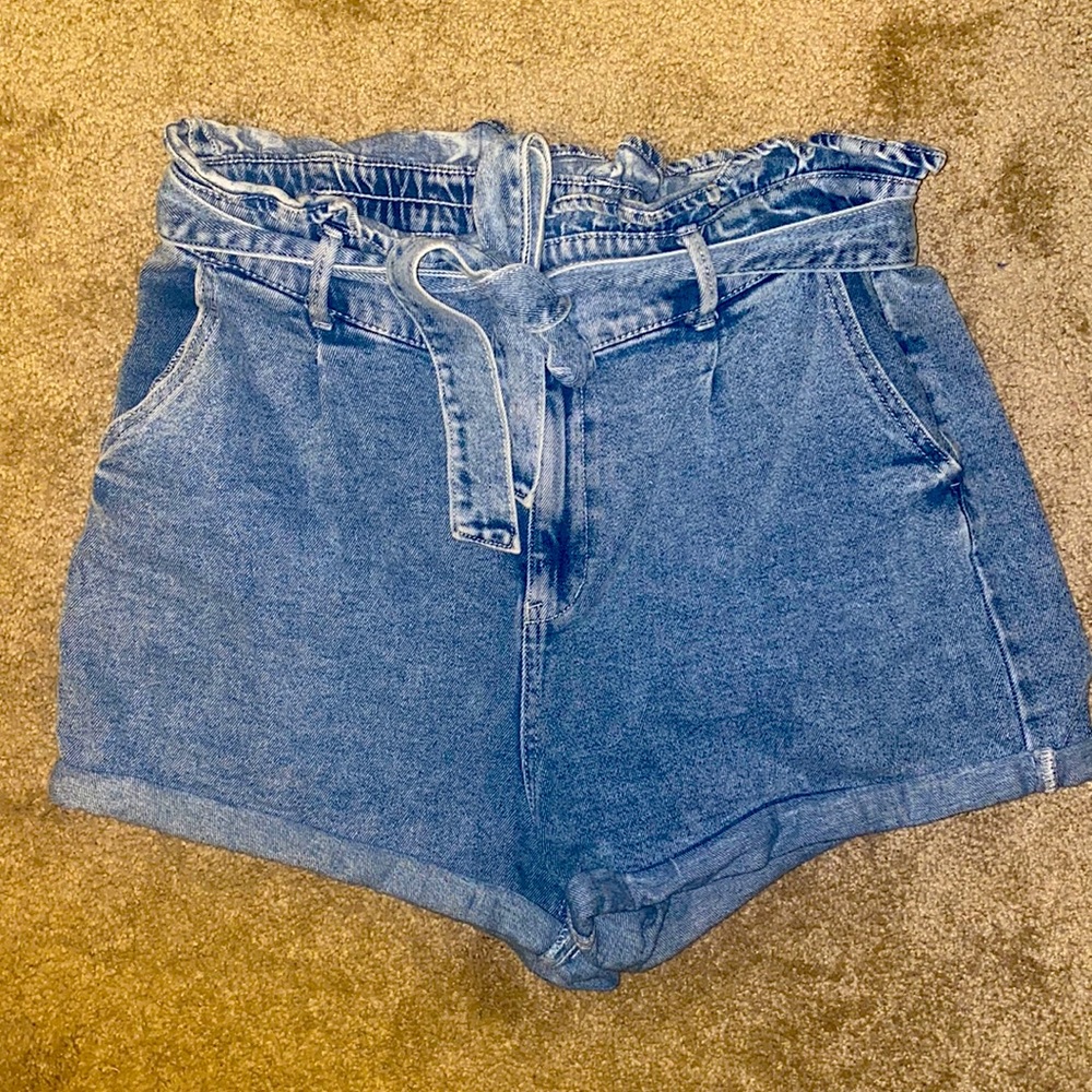 Paper bag shorts